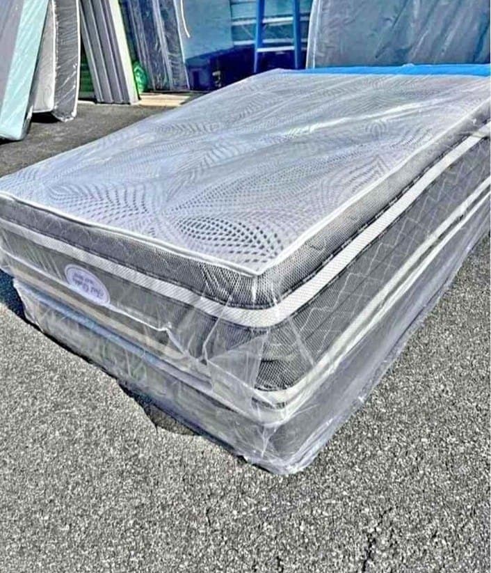 High Quality mattresses Single / King / Queen all size Available foe sale !!! cash on delivery free