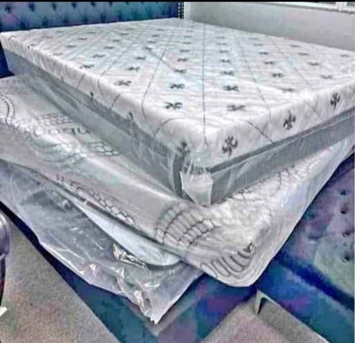 High Quality mattresses Single / King / Queen all size Available foe sale !!! cash on delivery free