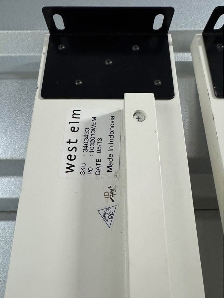 Queen size bed frame - West Elm