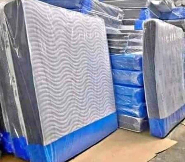 High Quality mattresses Single / King / Queen all size Available foe sale !!! cash on delivery free